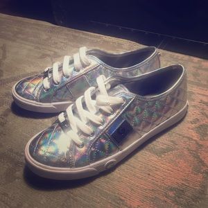 Iridescent G by Guess sneakers